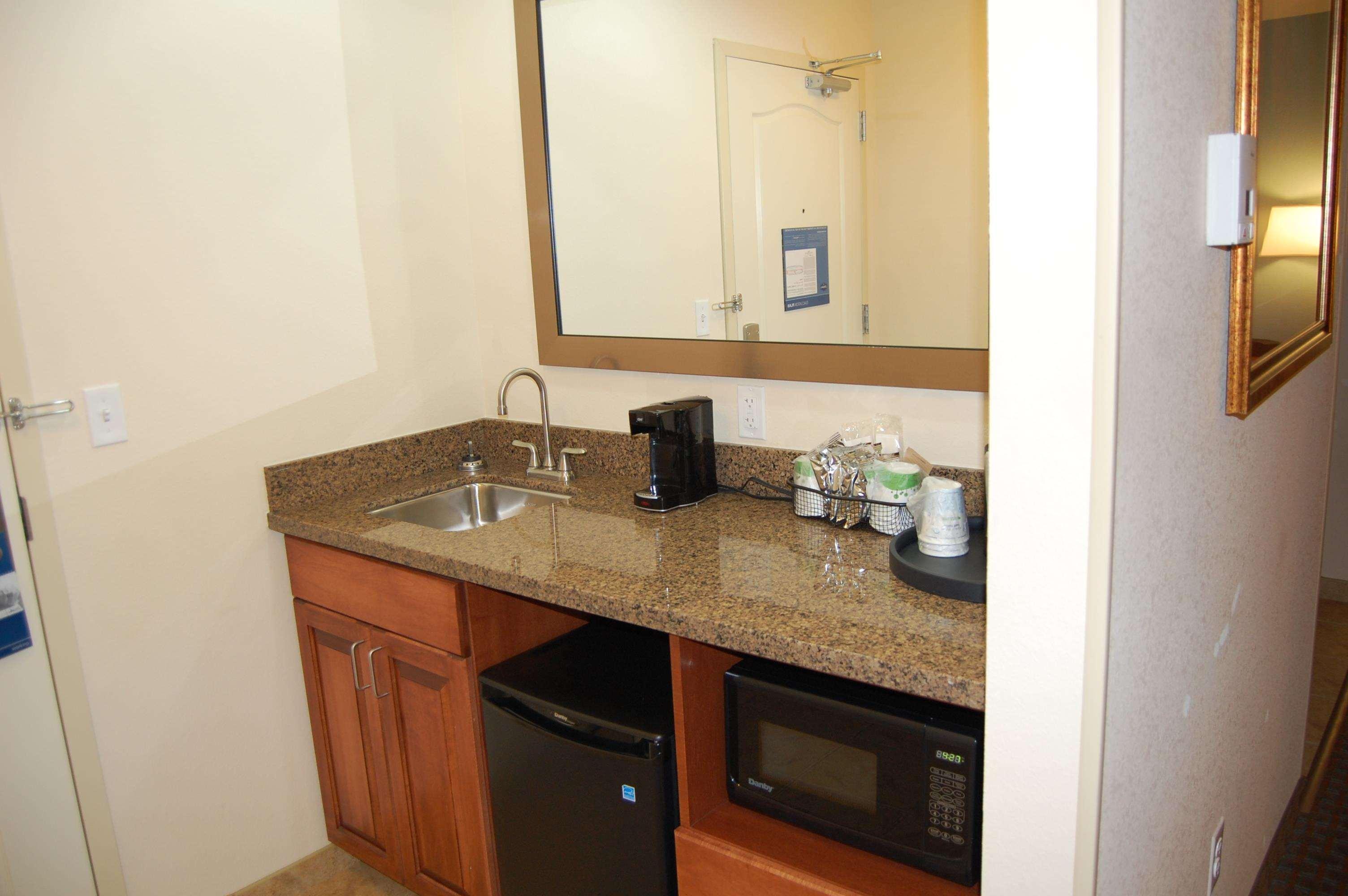 Hampton Inn Сидни Екстериор снимка