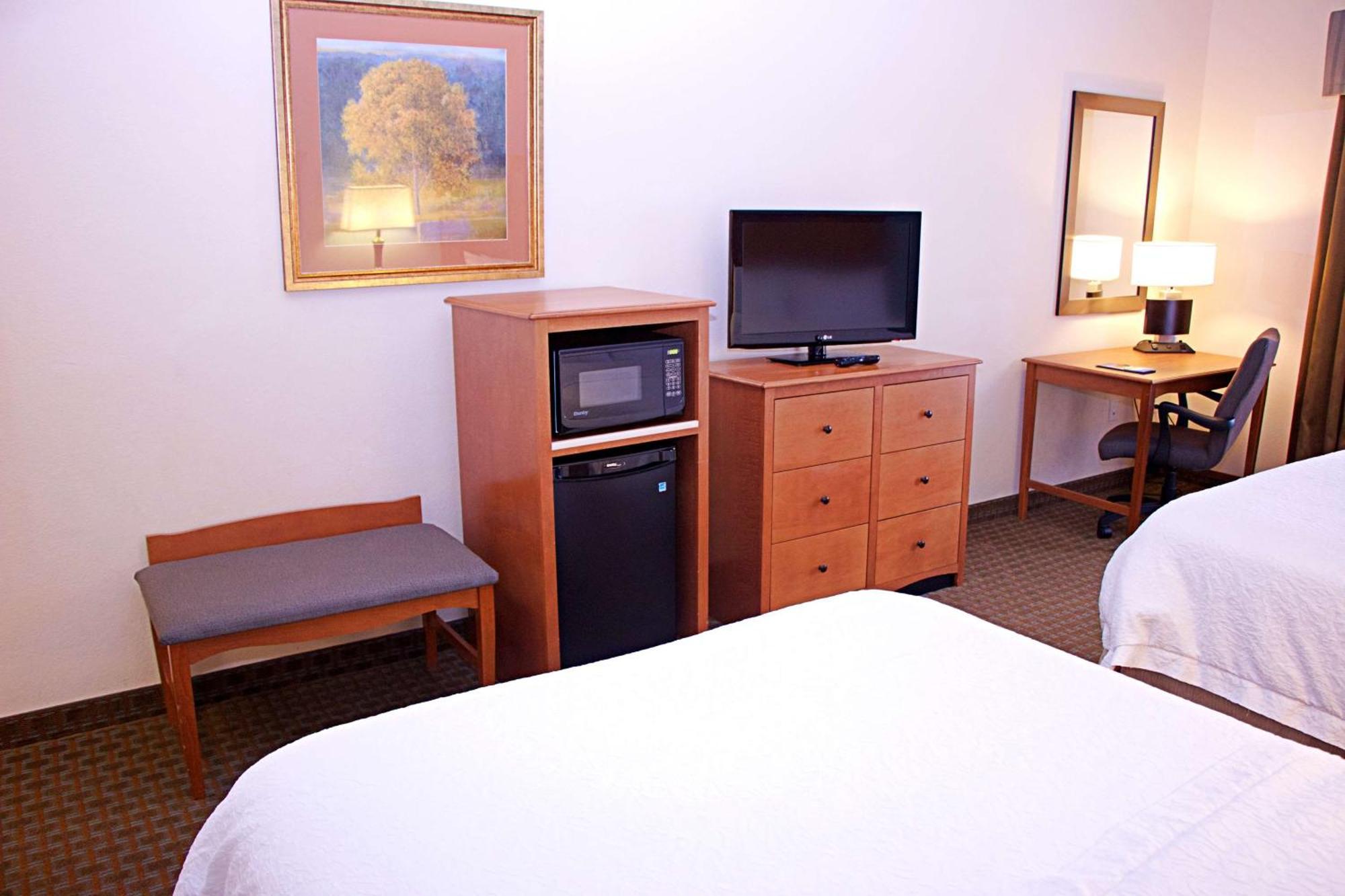 Hampton Inn Сидни Екстериор снимка