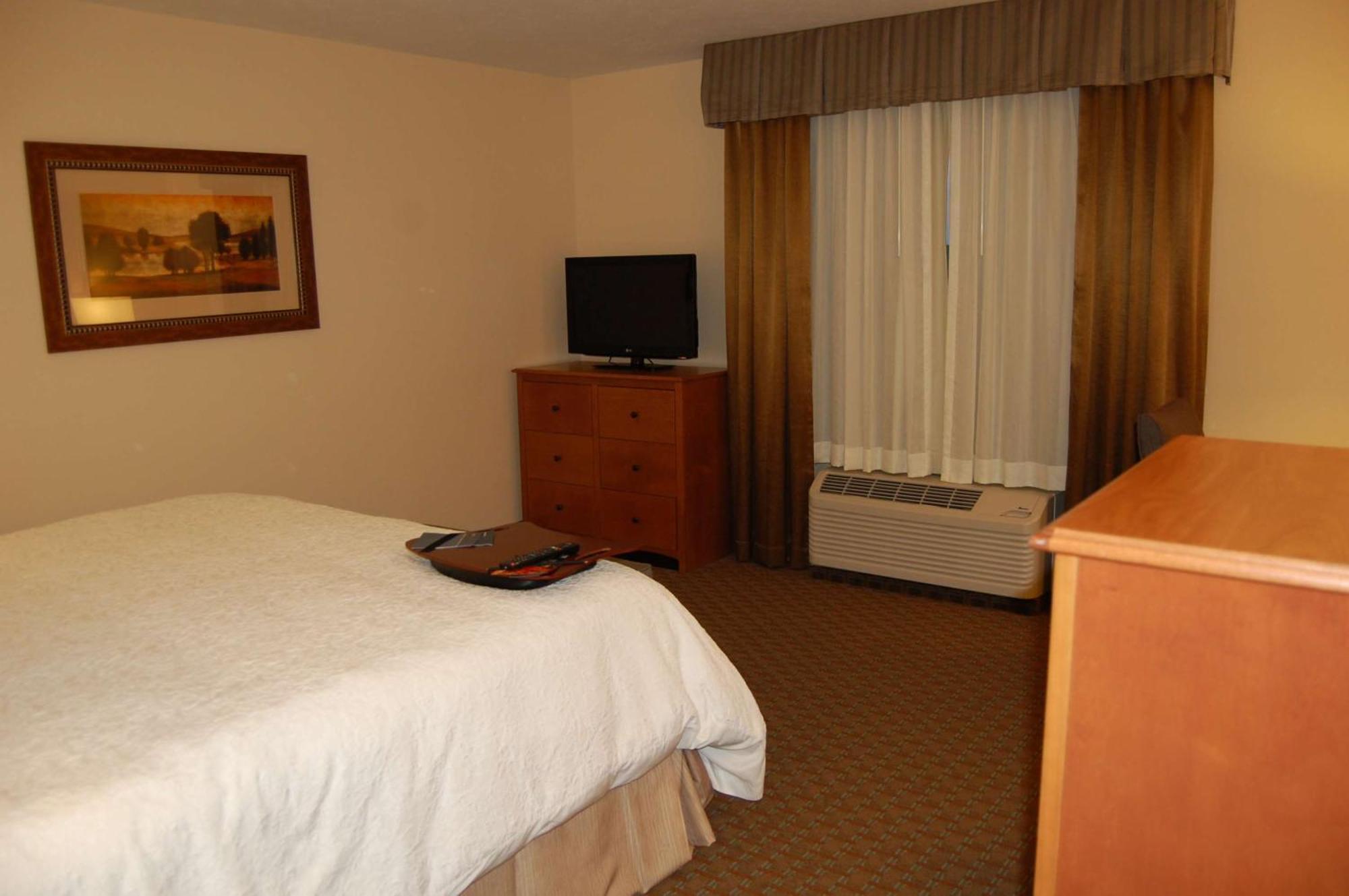 Hampton Inn Сидни Екстериор снимка