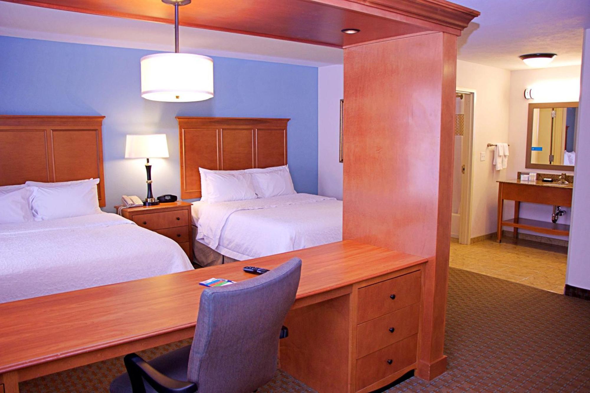 Hampton Inn Сидни Екстериор снимка