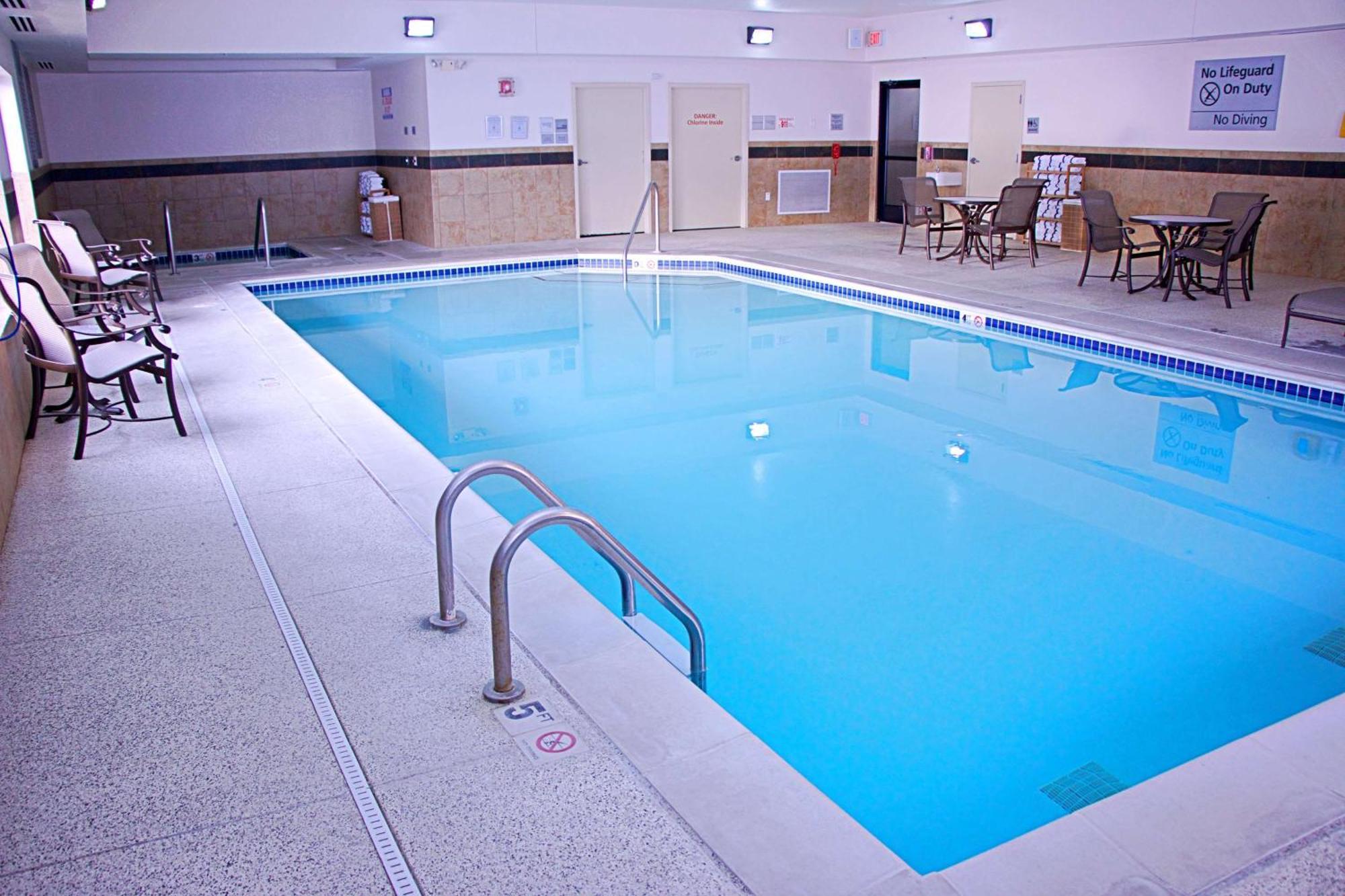 Hampton Inn Сидни Екстериор снимка